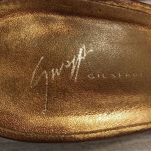 Great Packable Holiday Shoe Women's Bronze Giuseppe Zinotti High Heel Slide Sz:7 - Picture 5 of 7